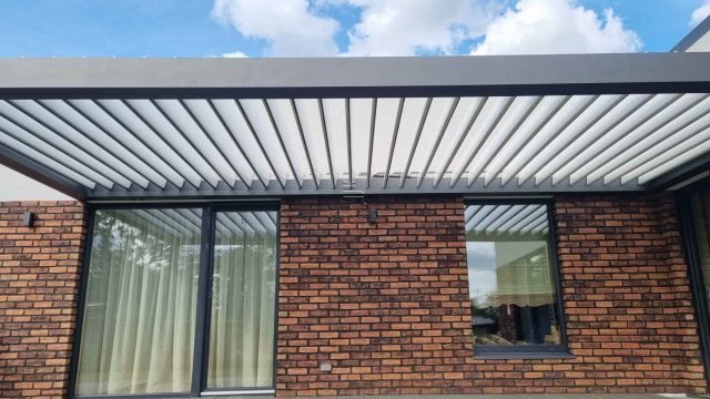 bioklimatine pergola pergole pavesine terasa vilnius kaunas klaipeda siauliai