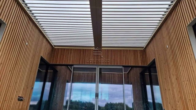 bioklimatine pergola restoranams namams terasa