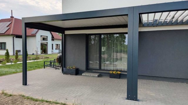 Bioklimatine Pergola Kaune terasa kiemas stogas gera kaina ispardavimas
